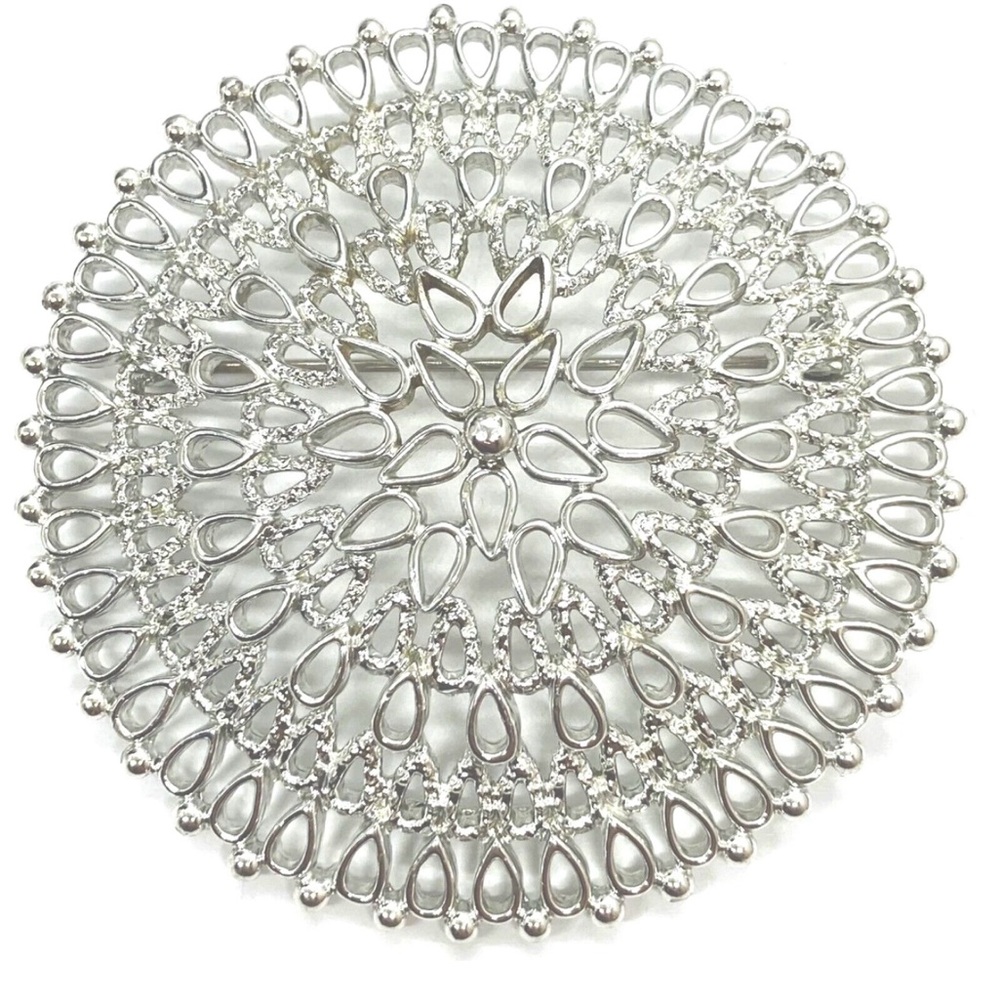 Vintage 1969 signed SARAH COVENTRY brooch